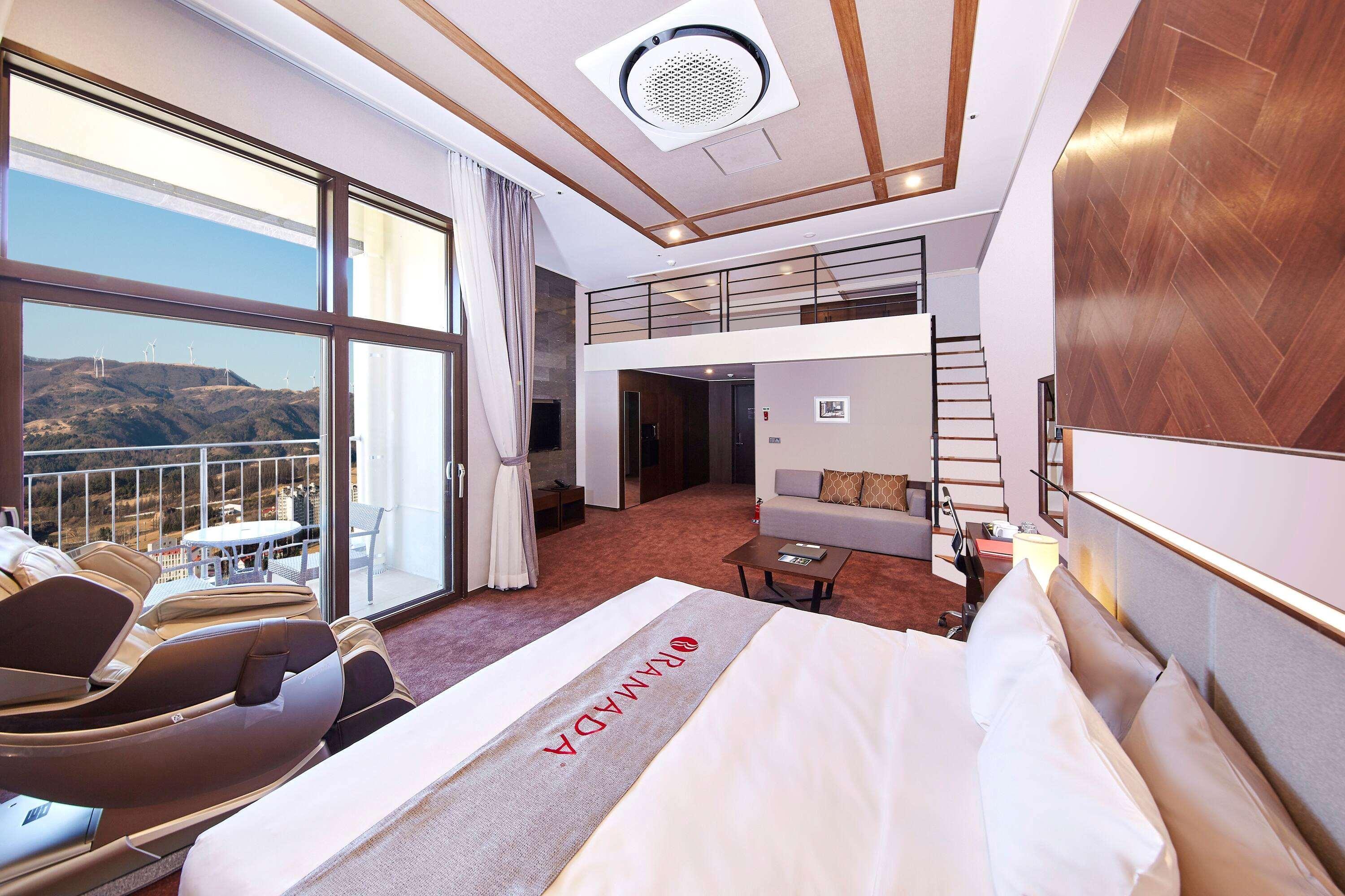 Ramada Hotel & Suite By Wyndham Gangwon Pyeongchang Dış mekan fotoğraf