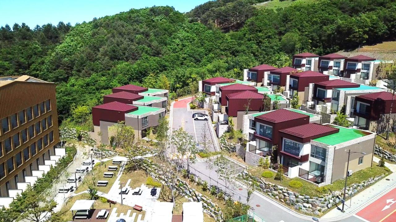 Ramada Hotel & Suite By Wyndham Gangwon Pyeongchang Dış mekan fotoğraf