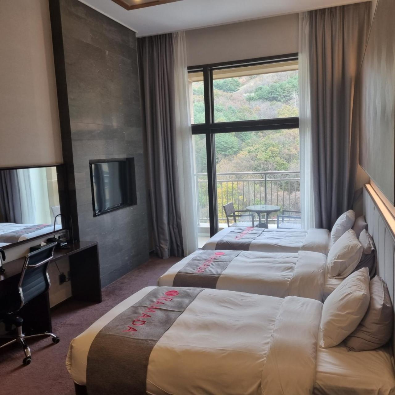 Ramada Hotel & Suite By Wyndham Gangwon Pyeongchang Oda fotoğraf