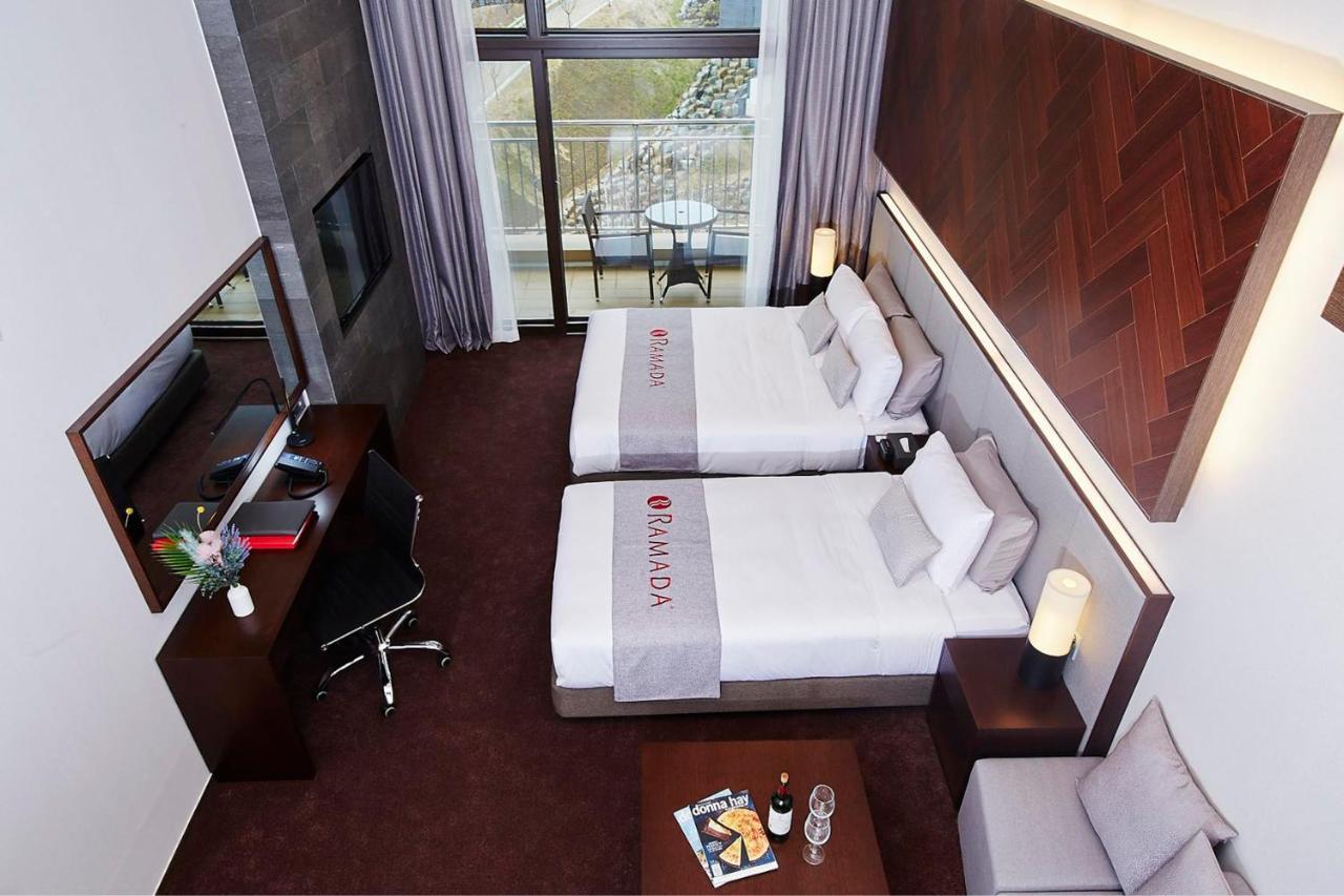 Ramada Hotel & Suite By Wyndham Gangwon Pyeongchang Dış mekan fotoğraf