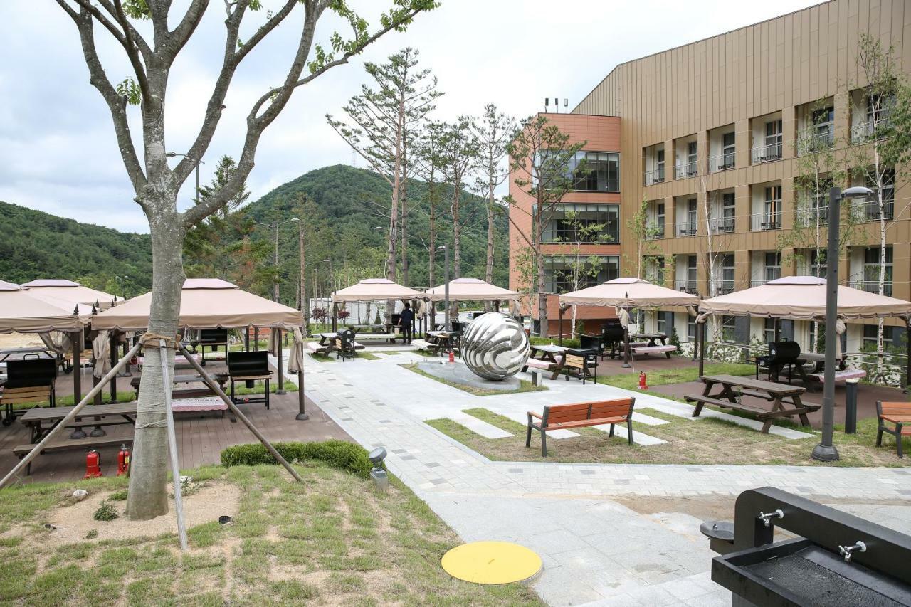 Ramada Hotel & Suite By Wyndham Gangwon Pyeongchang Dış mekan fotoğraf